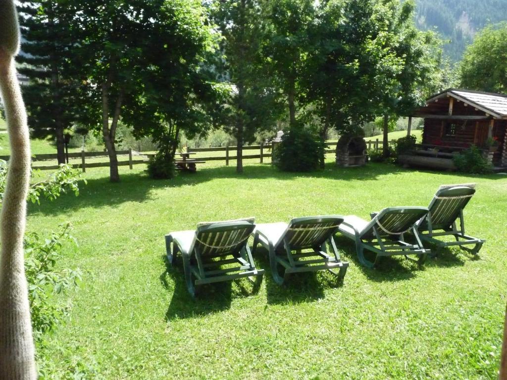 Garni Bonaria Aparthotel Корвара ин Бадия Екстериор снимка
